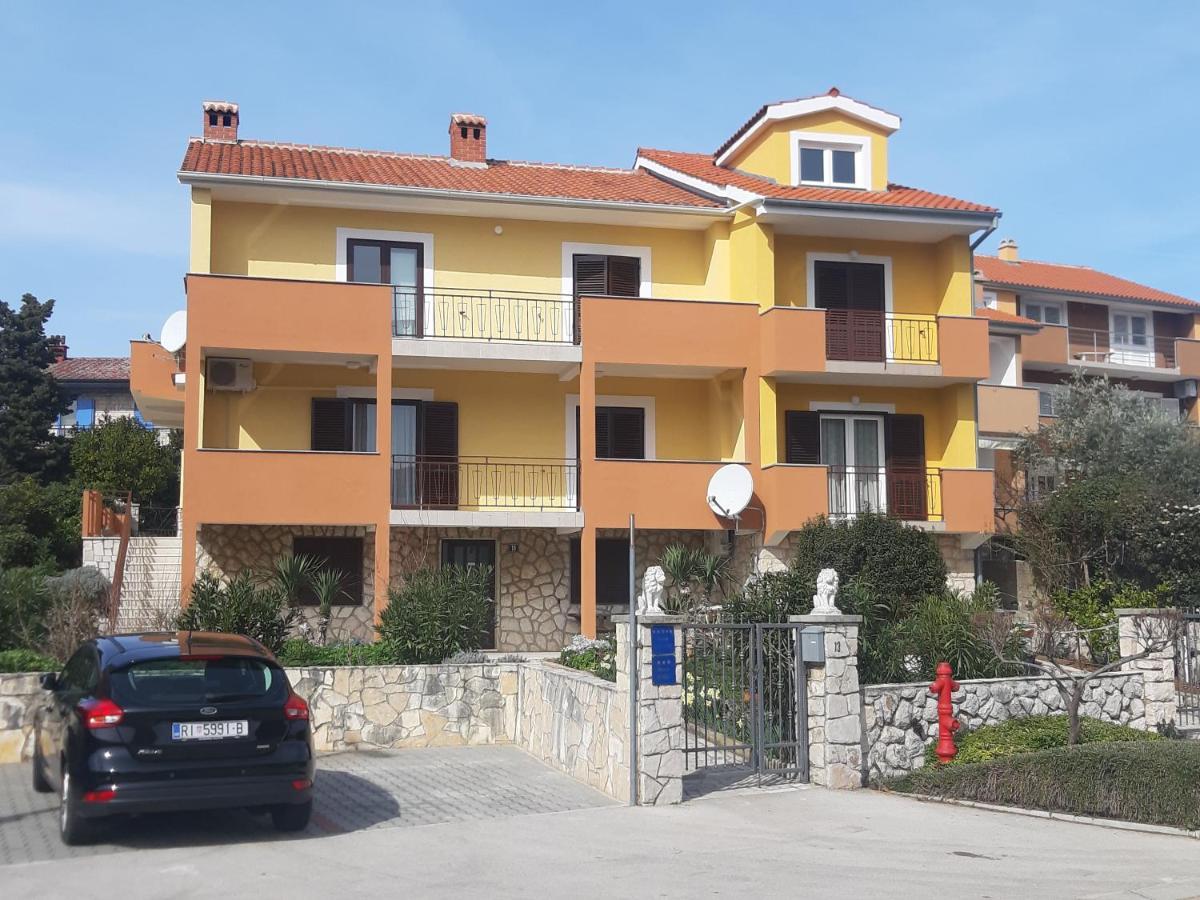 Apartmani Ana Крес Екстериор снимка