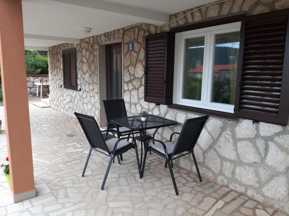 Apartmani Ana Крес Екстериор снимка