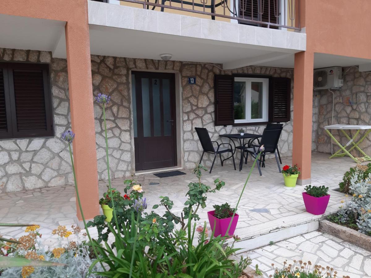 Apartmani Ana Крес Екстериор снимка