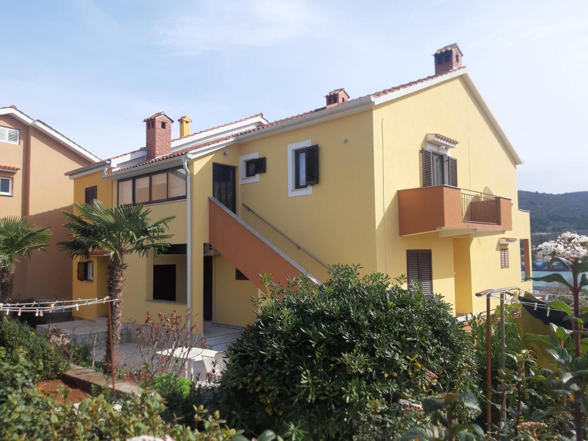Apartmani Ana Крес Екстериор снимка