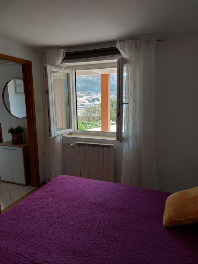 Apartmani Ana Крес Екстериор снимка
