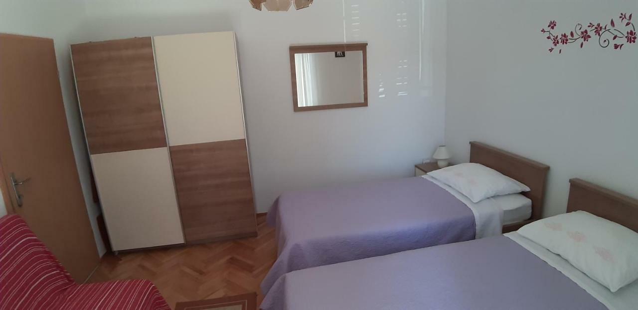 Apartmani Ana Крес Екстериор снимка
