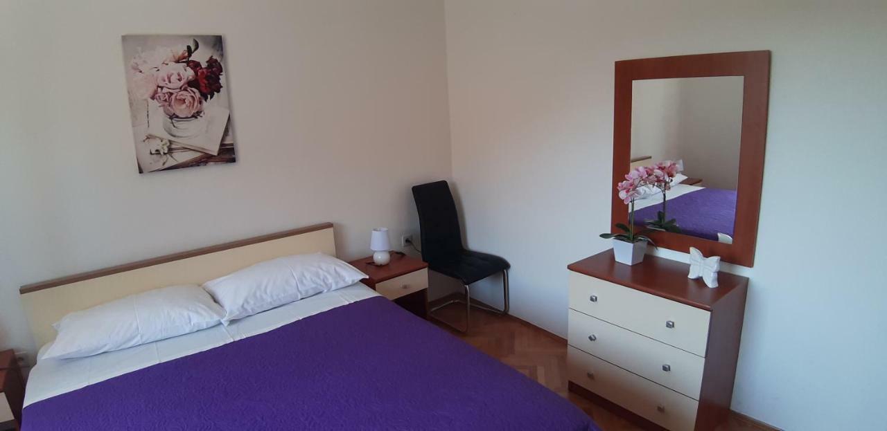Apartmani Ana Крес Екстериор снимка