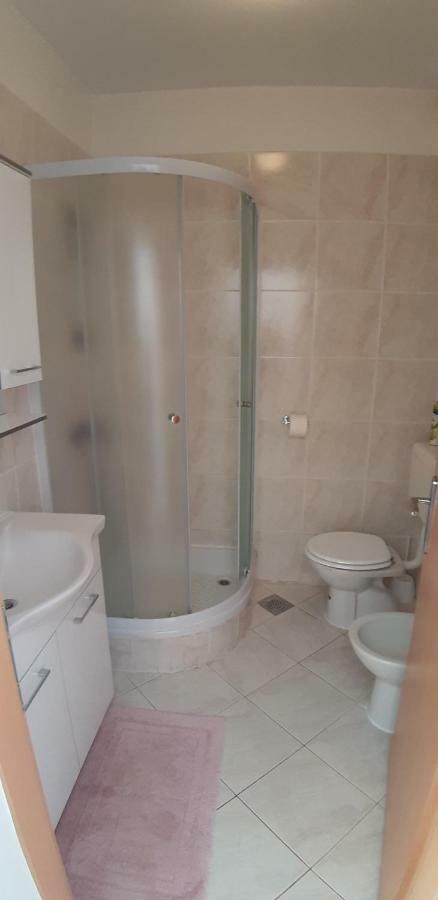 Apartmani Ana Крес Екстериор снимка